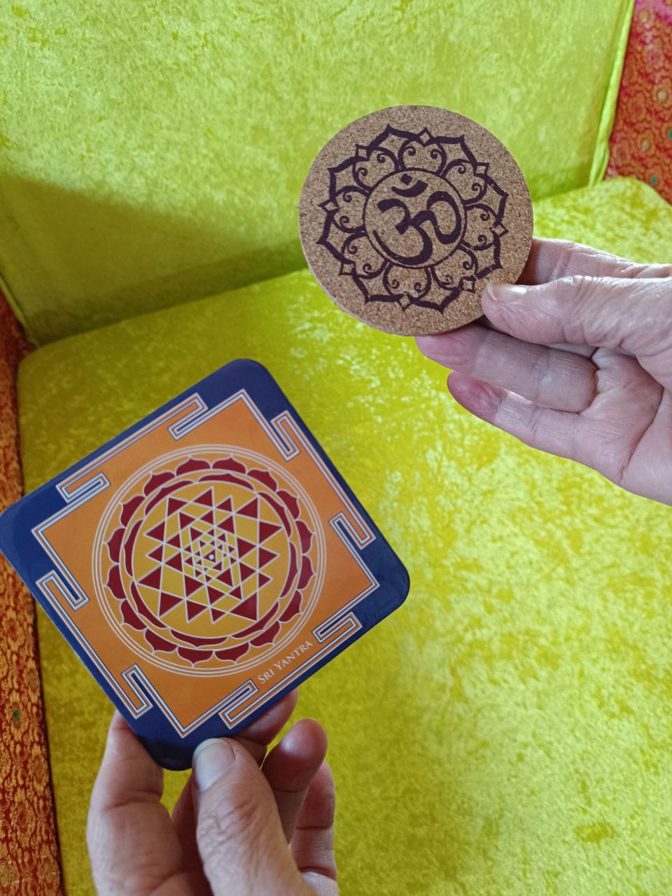 Dessous de verre Sri Yantra et OM